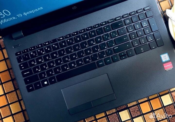 HP core i3-7пок Video 2gb/Full HD DDR4 1tb RAM 8g