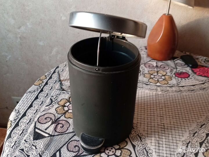 Ведро с педалью IKEA