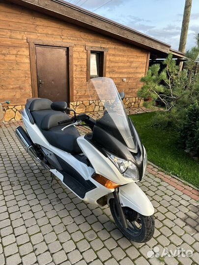 Honda Silverwing 400