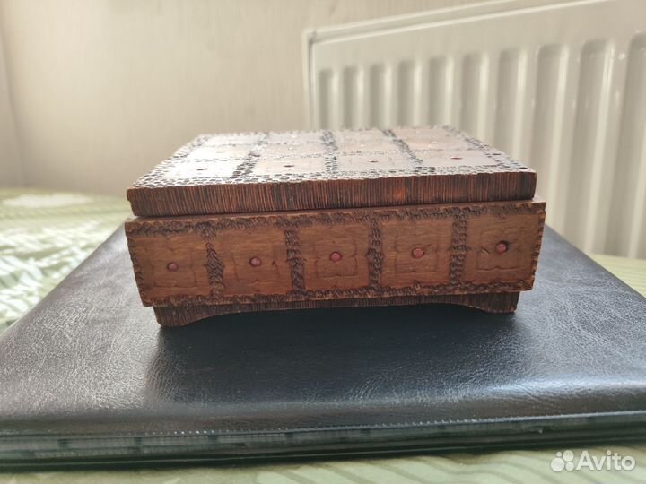 Шкатулка деревянная