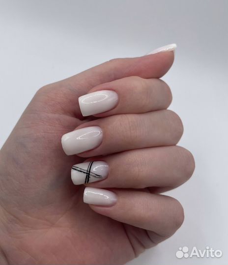 Маникюр с покрытием гель-лак