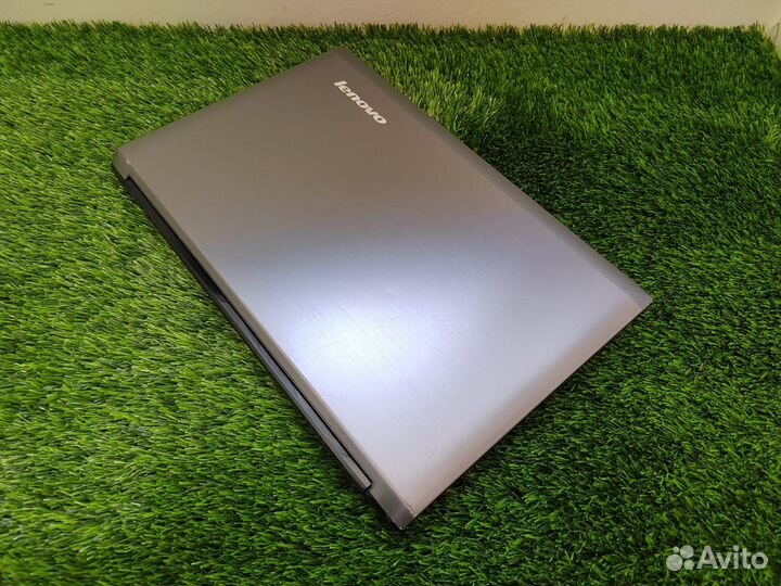 Lenovo V570 (Core i5/8 RAM/SSD/Дискретное видео)