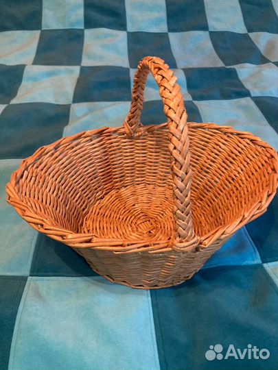Плетеные корзинки прочные