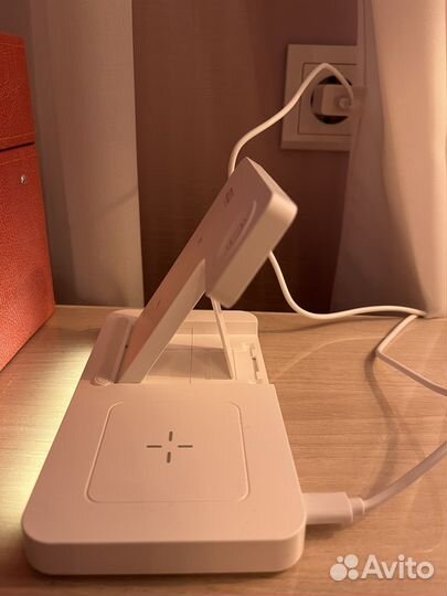 Беспроводная зарядка 3 в 1