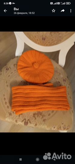 Берет с шарфом