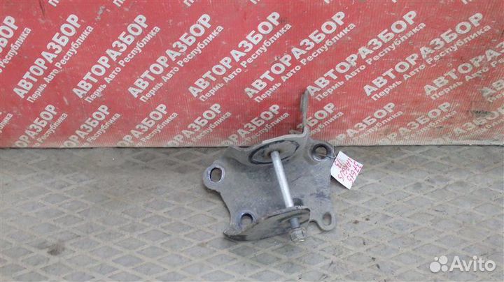 Крепление балки подвески заднее правое LADA Largus