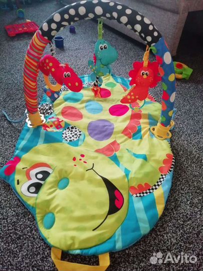 Развивающий коврик