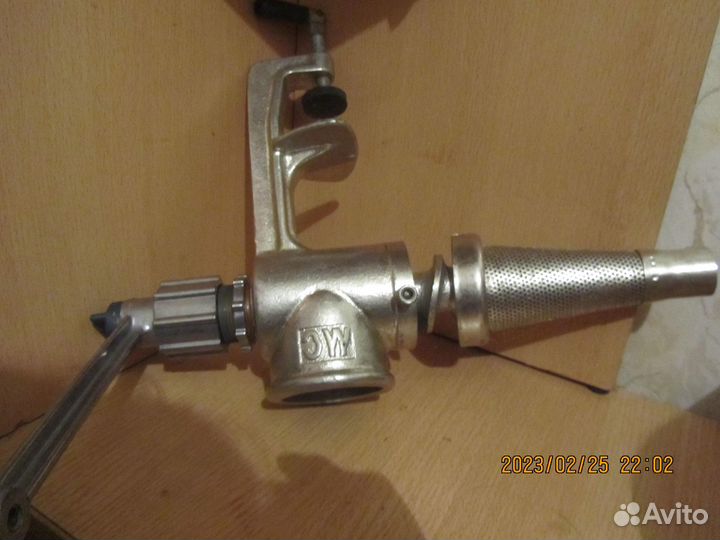 Мясорубка ручная