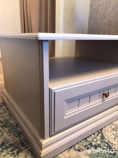 Тумба под телевизор