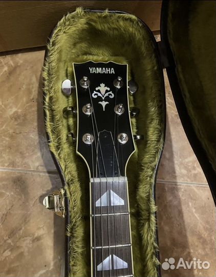 Гитара Yamaha sg 1820 black