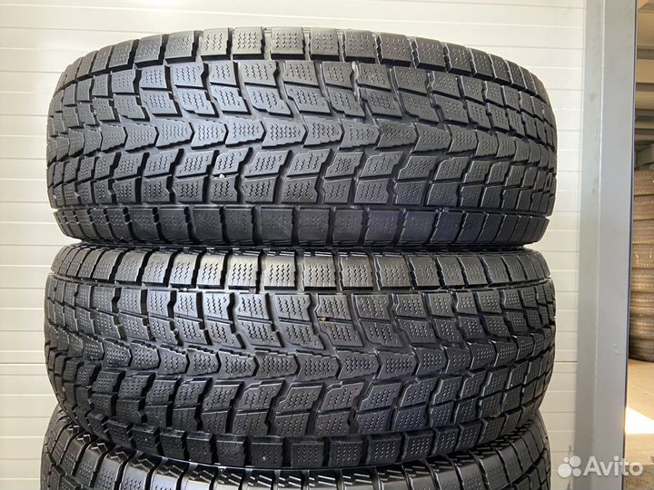 Dunlop Grandtrek SJ6 235/65 R17 104Q