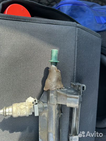 Топливная рампа с форсунками skoda octavia a5