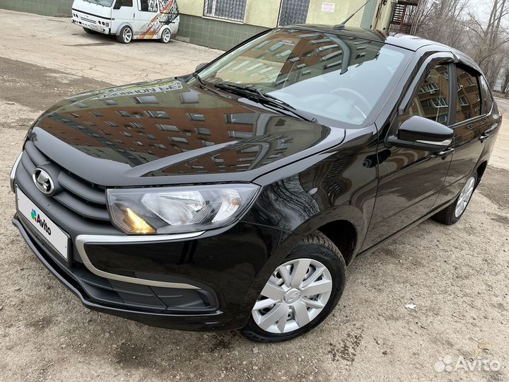 LADA Granta 1.6 МТ, 2023, 15 000 км