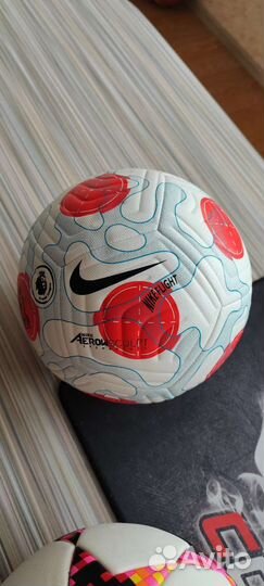 Футбольный мяч новый 4 размер