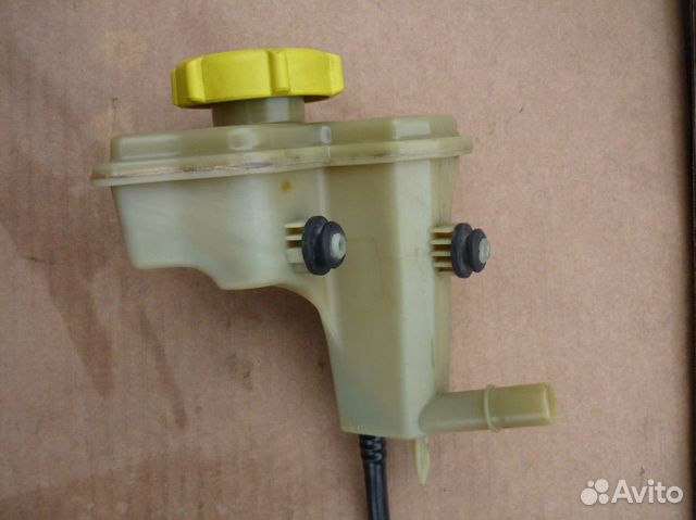 Бачок гур Форд Фьюжн / Ford Fusion / Форд Фиеста