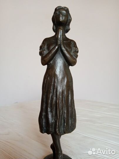 Галина Уланова скульптура