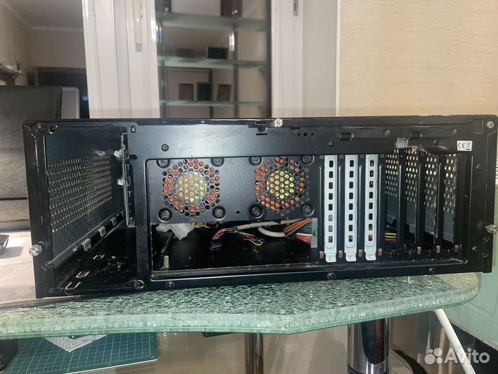 Корпус компьютерный DeskTop Thermaltake DH202 ATX