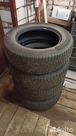 Continental IceContact 2 SUV 215/65 R16 102T
