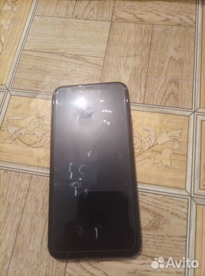 Телефон iPhone 10