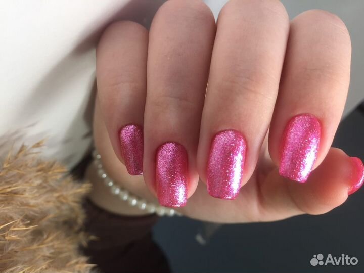 Модель на маникюр