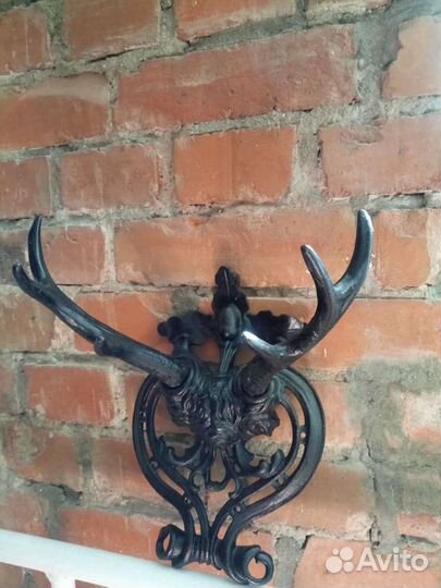 Вешалка чугун