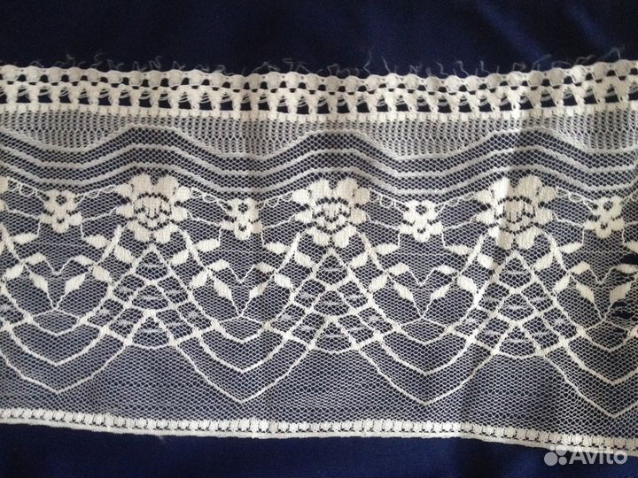 Ленты, кружева разные, шитье