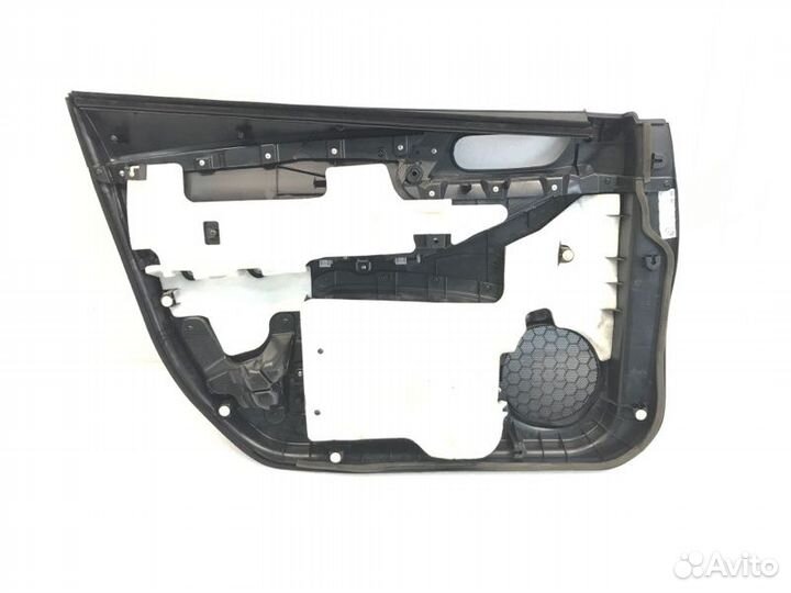 Обшивка двери передняя левая Mazda 3Bl седан 1.6