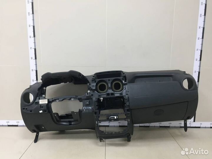 Торпедо Renault Duster 2012