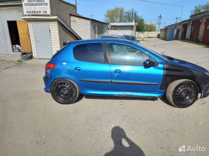 Peugeot 206 1.4 AT, 2003, 250 000 км