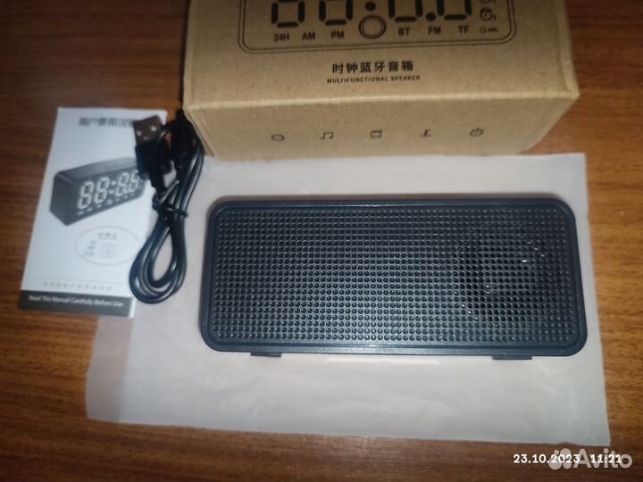 Bluetooth колонка с часами