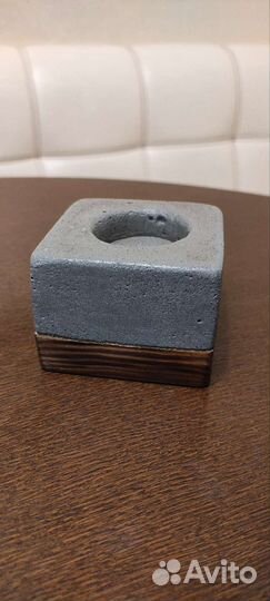 Подсвечник бетон и дерево