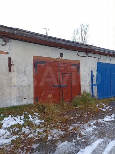 Гараж, > 30 м²