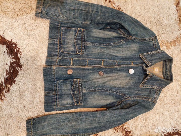 Джинсовая куртка