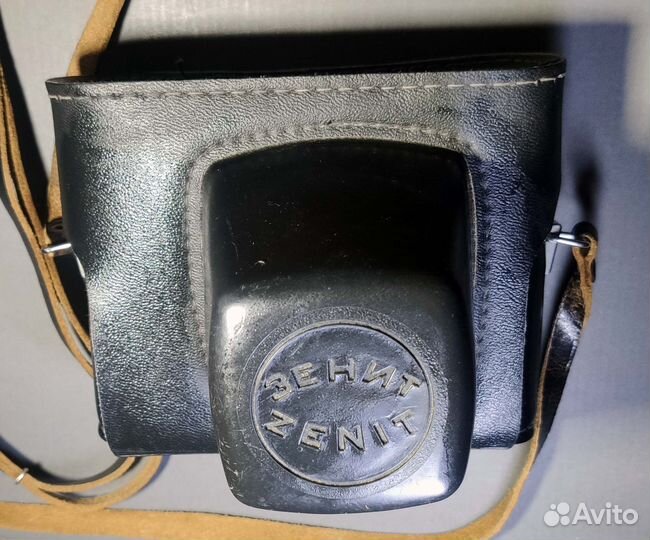 Пленочный фотоаппарат Зенит Е с объективом