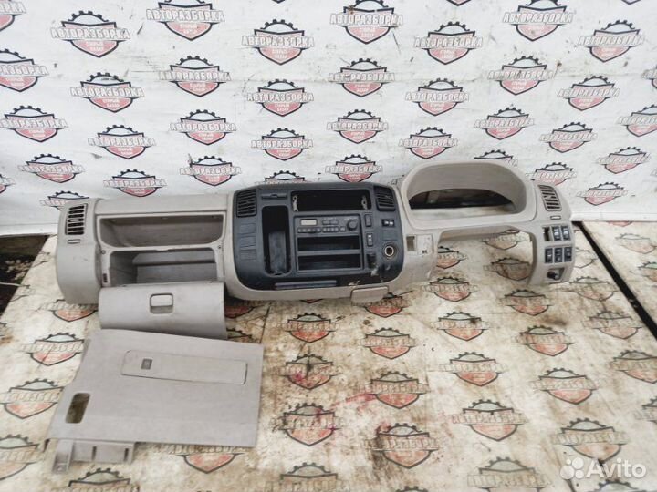 Торпедо Hino Dutro XZU378 N04C 2006