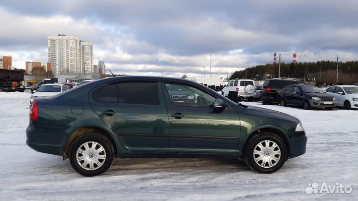 Skoda Octavia 1.6 МТ, 2008, 270 000 км