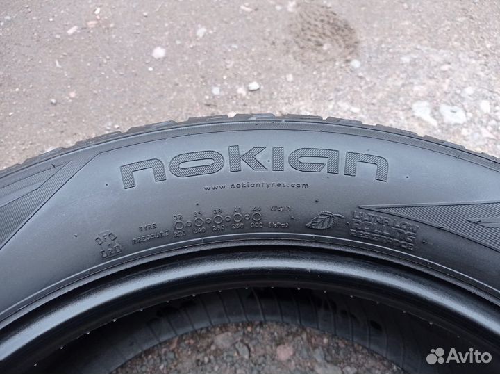 Nokian Tyres Hakkapeliitta R2 225/55 R17