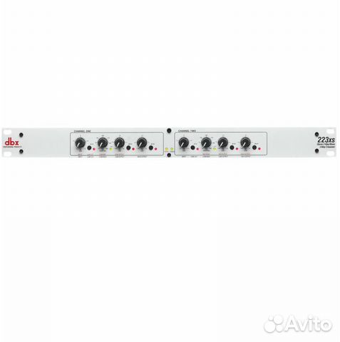 Кроссовер DBX 223XS