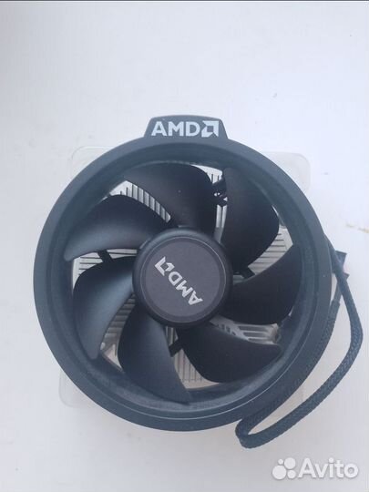 AMD Ryzen 3 3200g