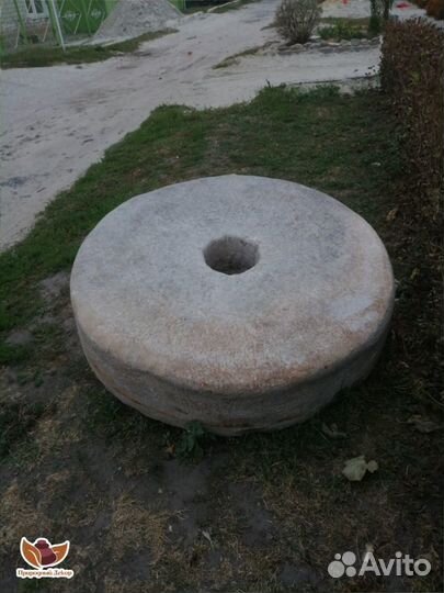 Мельничный жернов