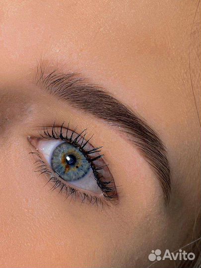 Моделирование и окрашивание бровей