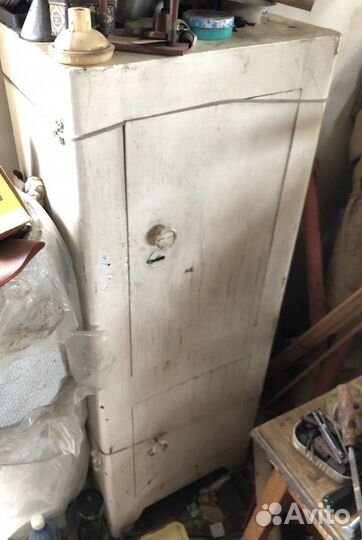Шкаф металлический 2 шт.б/у и сейф СССР