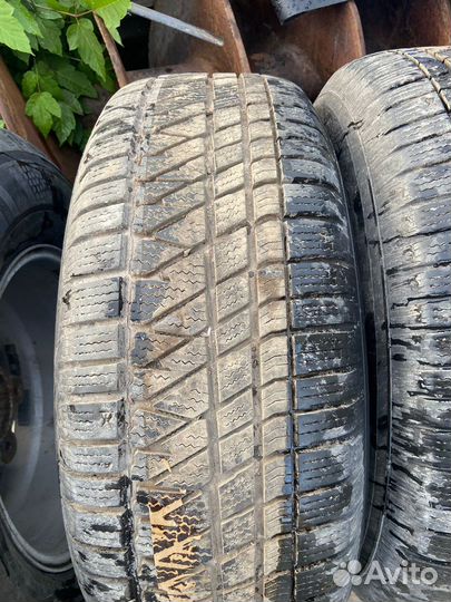 Kumho WinterCraft WS71 265/70 R16