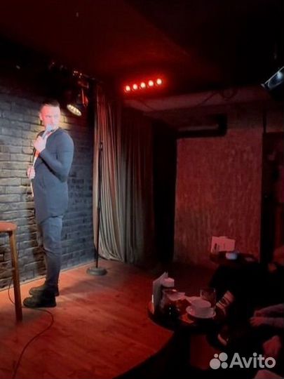 Стендап комик, автор, актёр, ведущий