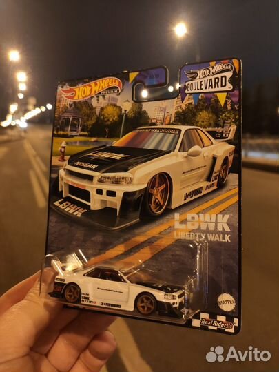 Hot wheels Nissan skyline r34 lb