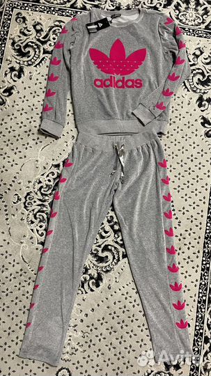 Спортивный костюм новый