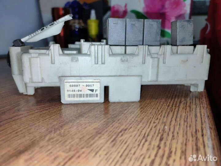 Блок предохранителей салонный митцубиси лансер 9