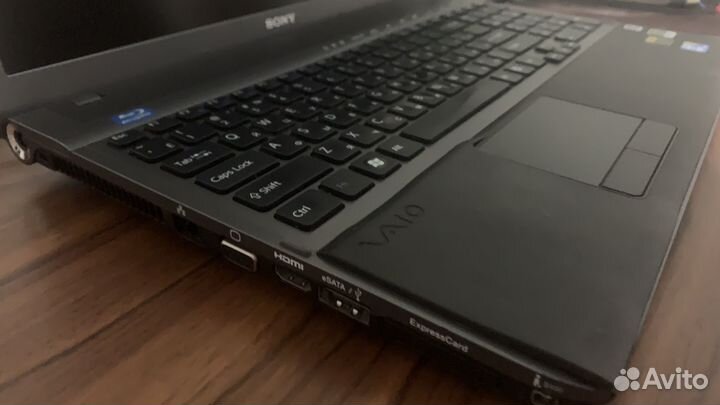Sony vaio 16.4