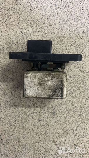 Реостат отопителя Mitsubishi pajero 2