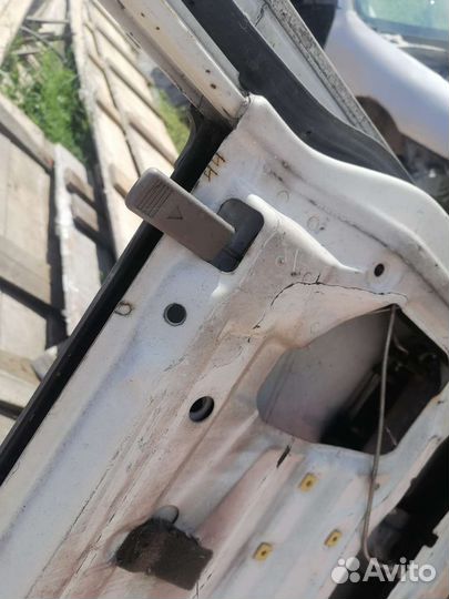 Дверь isuzu elf